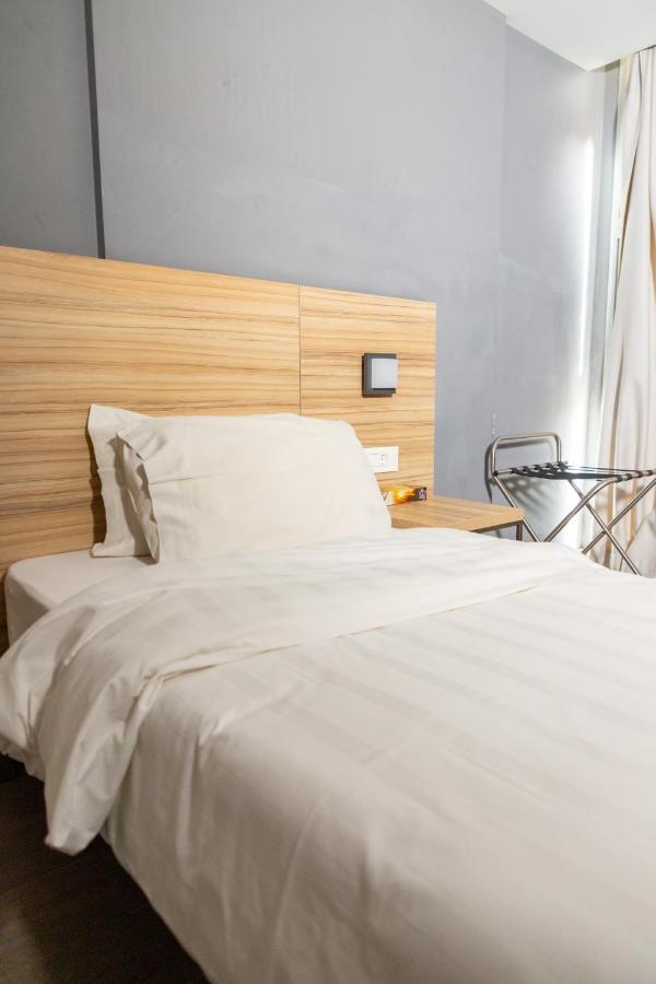 Caramel Boutique Hotel Beirut Exterior photo